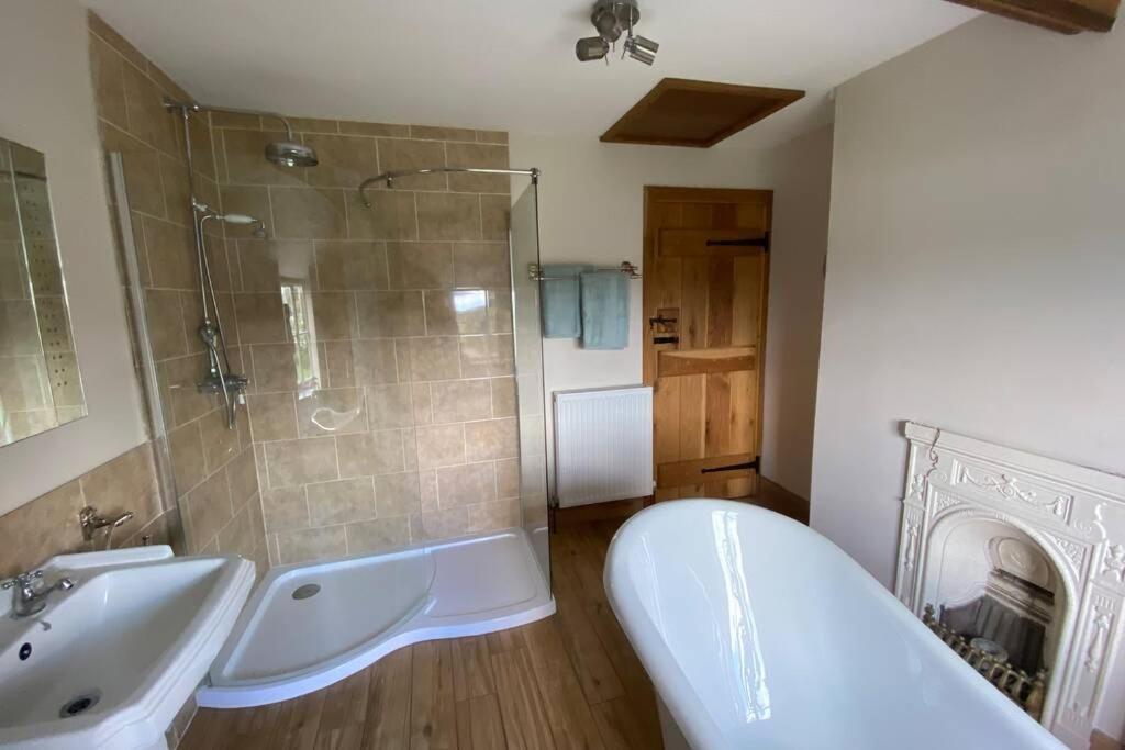 Spaniel Cottage With Views Of Ham Hill, Stoke Sub Hamdon Martock Eksteriør bilde
